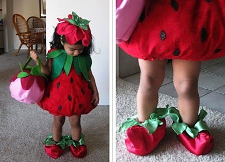 Halloween was my favorite holiday when I was little! This collection of 20 kids Halloween costumes are so cute, you'll just have to make one. Unique Kids Halloween Costume, Diy Kids Halloween Costumes, Halloween Costumes Unique, Costumes Unique, Fancy Dress Costumes Kids, Strawberry Costume, Halloween Costumes To Make, Costume Carnaval, Kids Halloween Costumes