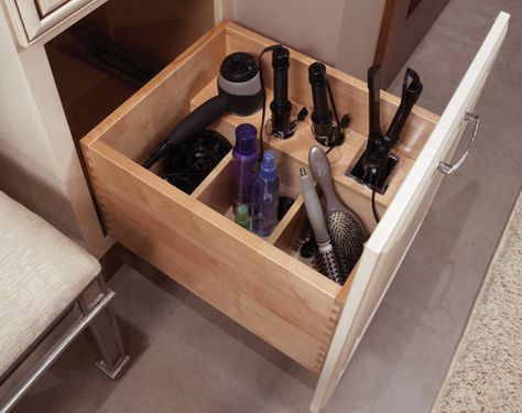 What every vanity room needs! Just needs an electrical outlet added to the inside of the pullout drawer! Bathroom Drawers, Diy Space, Diy Bathroom Storage, غرفة ملابس, Bathroom Renos, Bathroom Cabinets, Bath Remodel, Traditional Kitchen, Craftsman Style