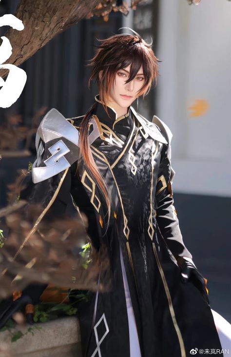 Zhongli Cosplay, Genshin Impact Zhongli, Cosplay Boy, Male Cosplay, Halloween Boys, Cosplay Characters, Amazing Cosplay, Hair Reference, Kawaii Drawings