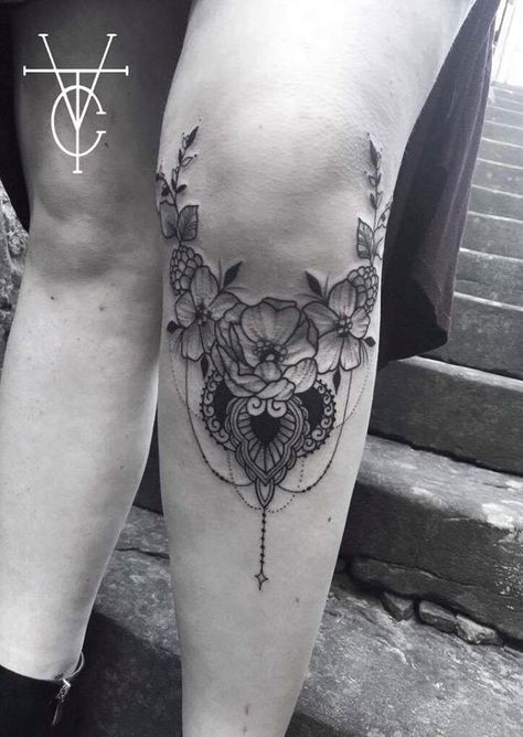 Under Knee Tattoo Below Knee Tattoo Women, Under Knee Tattoos Women, Tattoos Knee, Phenomenal Tattoo, Knee Tattoo Ideas, Dotwork Tattoo Mandala, Tattoo Knee, Sock Tattoo, Cap Tattoo