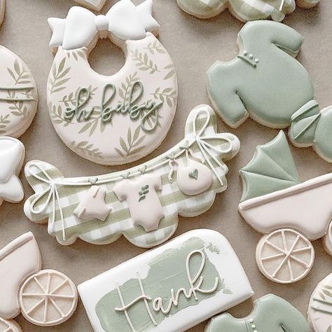 Nicole Phelps on Instagram: "Greenery baby shower 👶🏻🌿 . . . . . . . . . . . . . . . . . . .  #sandiegocookies #cookiesofinstagram #cookies #sandiegobakersclub #sandiego #following #yum #cookiedecorating #bakersofig #sweet #pregnant #food #foodie #partyideas #partyplanner #babyshowerideas #cookie #cookiedecorating #foodnetwork #instagood #babyshowercookies #cute #love #greenerybabyshower #like #buzzfeedfood #thebump #dessert #photooftheday #sugarcookies" Green Baby Shower Cookies, Eddie Cookies, Baby Shower Decorated Cookies, Pregnant Food, Stenciled Cookies, Decorated Biscuits, Watercolor Cookies, Green Baby Shower, Decorating Cookies