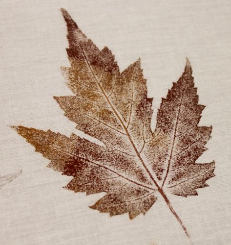 Leaf Print Art, Leaf Projects, Autumn Leaves Art, Fabric Painting Techniques, Leaf Stencil, Texture Painting On Canvas, Acrylic Painting Lessons, Leaf Crafts, Art And Craft Design