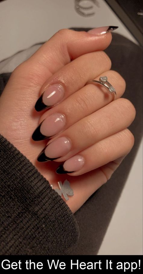 Get the We Heart It app! #almond #nail #design #ideas Nail Inspo Almond Black, Almond Nail Design Ideas, Elegant Touch Nails, Black Gel Nails, Quinceanera Ideas, Gothic Nails, Korean Nails, Extension Designs, Almond Shape Nails