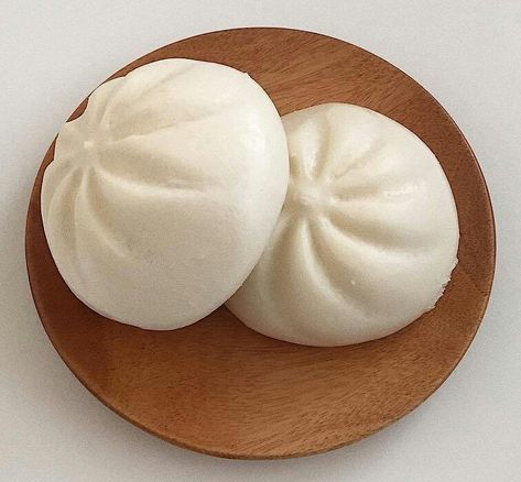 Chinese steamed buns with custard filling Steamed Custard, Bun Aesthetic, Custard Buns, Ochako Uraraka, Aesthetic Photos, Cookie Run, Cafe Food, Korean Food, Izuku Midoriya