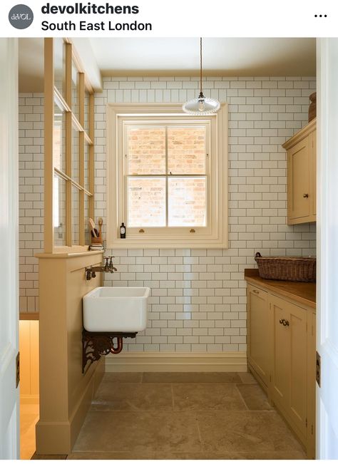 Minimalist Cottage, Shaker Kitchens, Shaker Design, Devol Kitchens, Loft Kitchen, Victorian Kitchen, Laundry Room Inspiration, Boot Room, Yellow Kitchen