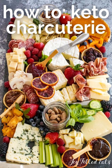 Keto Charcuterie Board, Keto Charcuterie, Sugar Free Cranberry Sauce, Low Carb Christmas, Thanksgiving Appetizer, Low Carb Crackers, Keto Appetizers, Sugar Free Jam, Fitness Plans