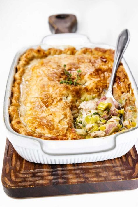 Mary Berry Turkey And Ham Pie Leftover Turkey And Ham Pie, Turkey And Gammon Pie, Ham Pie Recipe, Turkey Pie Recipes, Turkey And Ham Pie, Savoury Pastry, Ham Pie, Turkey Pie, Foodie Lover