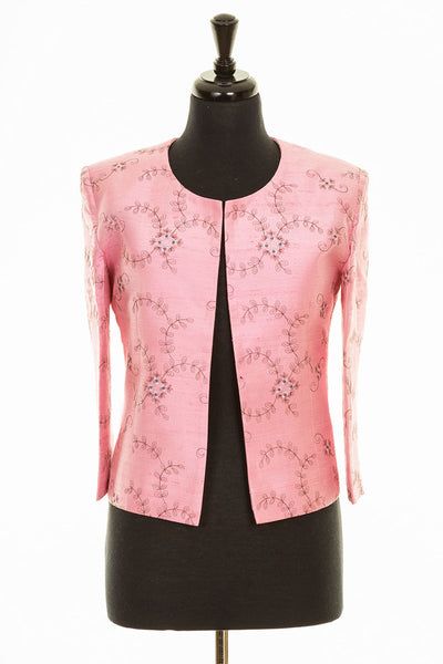 Juna – Shibumi Ethnic Jacket, Jacket Designs, Chanel Style Jacket, Short Jackets, Versatile Jacket, Cashmere Jacket, Chanel Fashion, Vintage Rose, Guest Outfit