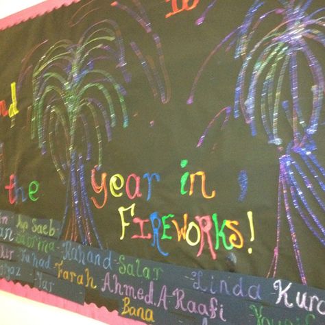 Bulletin board idea - use neon paint and glitter to create fireworks Neon Classroom, Classroom Decoration Ideas, Toddler Board, Month Ideas, Spring Bulletin, Neon Paint, Reading Month, Diy Classroom Decorations, Spring Bulletin Boards