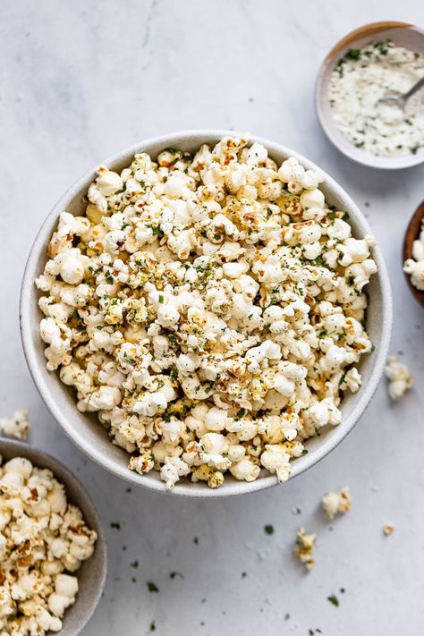 When homemade popcorn pairs up with ranch seasoning, it's a match made in heaven. It's tangy, herby, and savory with garlic and onion, parsley, and dill - you won't be able to get enough of this easy snack. Even better? It's ready in just 5 minutes! Ranch Popcorn, 5 Minute Snacks, Homemade Popcorn, Beer Bread, Homemade Ranch, A Match Made In Heaven, Ranch Seasoning, Match Made In Heaven, Made In Heaven