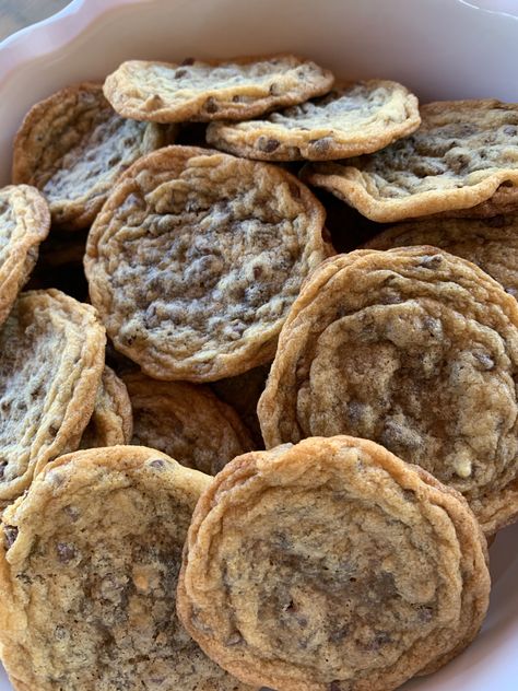 Chewy Rippled Chocolate Chip Cookies – The Wild Gems Ripple Chocolate Chip Cookies, Flat Chewy Cookies, Flat Cookies Recipe, A La Mode Dessert, Chocolate Chip Snacks, Junk Cookies, Ripple Cookies, Single Cookie Recipe, Chewy Cookie Recipes