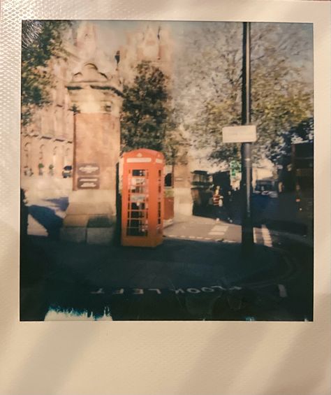 Poliroid retro London aesthetic red telephone booth uk england europe rock London In The 70s, London 70s Aesthetic, British Rock Aesthetic, Vintage British Aesthetic, Tvd Journal, London Aesthetic Vintage, 1980’s Aesthetic, 80s England, London 70s