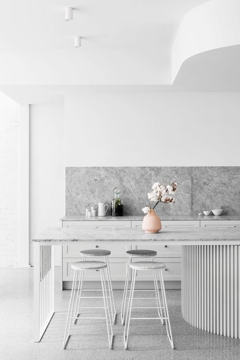 Simple Kitchen Design, Kabinet Dapur, Interior Design Per La Casa, Interior Minimalista, Best Kitchen Designs, Classic Kitchen, Simple Kitchen, The Design Files, Home Interiors