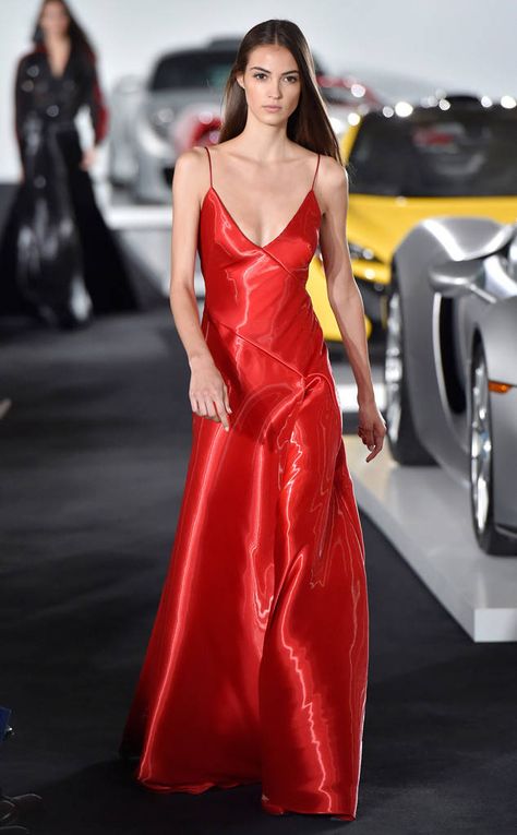 Camille Hurel, Satin Dress Long, Elegant Dresses For Women, Fashion 2018, Fashion Week Spring, Satin Dresses, New York Fashion Week, Couture Fashion, Look Fashion