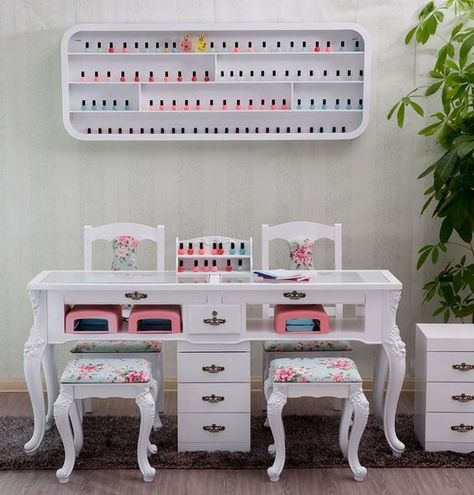 Nail Bar Ideas, Bar Furniture Design, Manicure Station, Nail Room Ideas, Nail Salon Interior, Nail Salon Furniture, Nail Station, Home Nail Salon, Nail Salon Decor