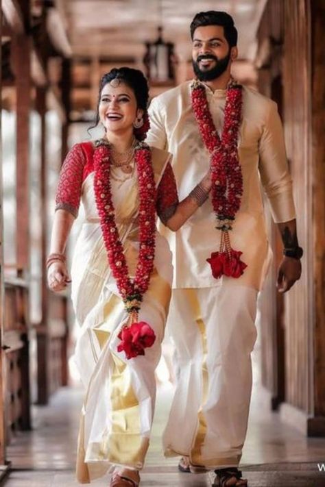 Here are Some BEST Couple Photography Ideas & Poses for South Indian Couples that you MUST need to capture for your wedding functions. #weddingbazaar#indianwedding #coupleweddingphotography #coupleweddingphotographyindian #coupleweddingphotographyposes #coupleweddingphotographyforeheadkisspicture #coupleweddingphotographyromantic #coupleweddingphotographyphotoposes #southindianweddingphotography #southindiancouplephotoshoot #southindiancouplephotoshoottraditional #southindiancouplephotoshootpose Wedding Pictures With Friends, Marriage Poses Wedding Photos Indian, Kerala Wedding Couple, Funny Wedding Poses, Marriage Photoshoot, Marriage Poses, Indian Wedding Pictures, Indian Bride Poses, Indian Bride Photography Poses