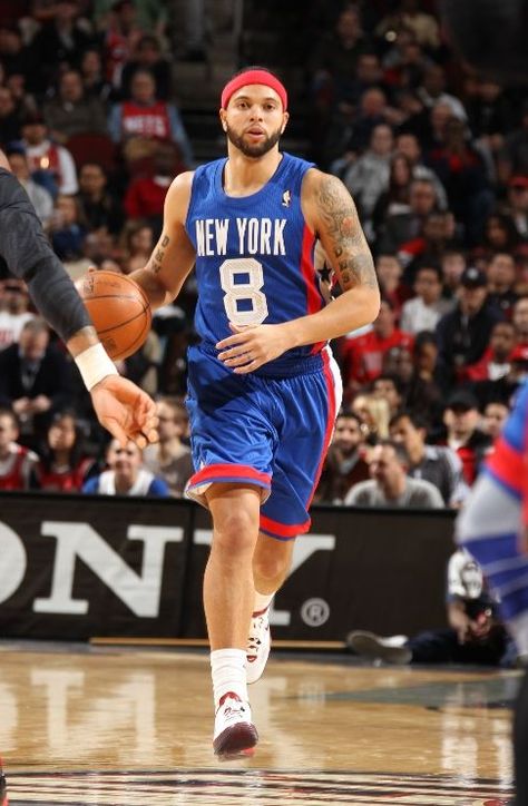 Deron Williams, U Of I, Nba Photos, New York Basketball, Were Back, Dr J, Basketball Net, Basketball Goals, Nba Pictures