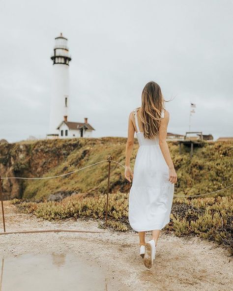 Lighthouse Photoshoot, Glamor Shots, Outer Banks North Carolina Vacation, Sr Photos, Photo Ideas Aesthetic, Beach Lighthouse, Best Instagram Photos, Vacation Photography, Sage Dress