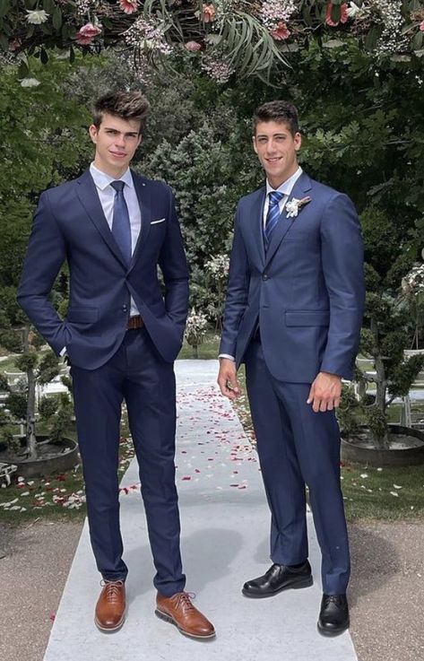 Prom Attire For Guys 2023, Navy Prom Suits For Guys, Prom Navy Suit, Suit For Graduation Men, Teen Suits Boys, Suits For Teenage Boys, 8th Grade Dance Boys Outfit, Navy Prom Suit