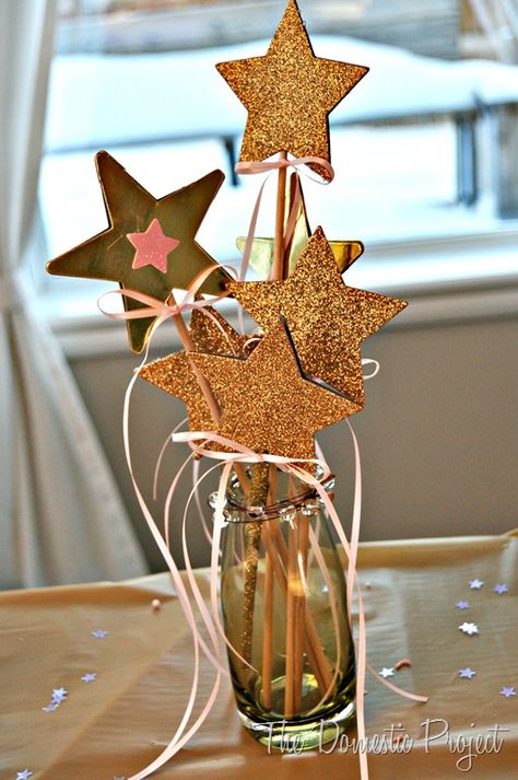 Twinkle Twinkle Little Star Birthday, Twinkle Little Star Birthday, Star Centerpieces, Twinkle Twinkle Baby Shower, Star Birthday Party, Star Birthday, Moon Baby Shower, Star Party, Star Baby Showers