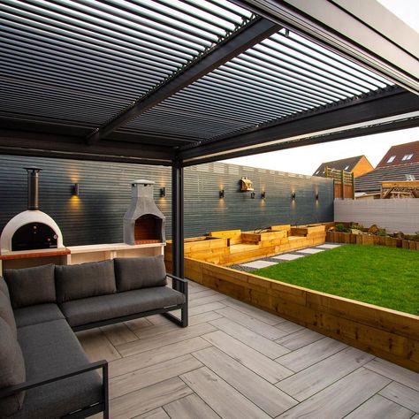 Courtyard Gardens, Building A Pergola, Pergola Lighting, Modern Pergola, Back Garden Design, Aluminum Pergola, Gardens Design, Backyard Remodel, Patio Garden Design