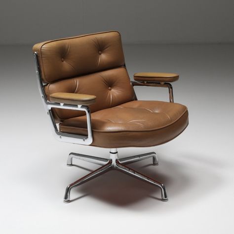 For sale: Charles & Ray Eames ES108 Time Life Lobby Chair for Herman Miller, 1970s | #vntg #vintage Charles Eames Chair, Swivel Desk, Computer Set, Herman Miller Eames, Swivel Chair Desk, Charles Ray, Desk Chairs, Charles & Ray Eames, Time Life