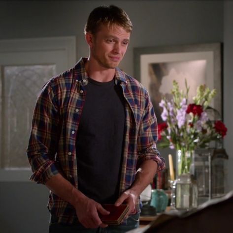 Wade Hart Of Dixie, Wade Kinsella, Wilson Bethel, Hart Of Dixie, Kat Dennings, 80s Movies, Celeb Crushes, So In Love, Long Live