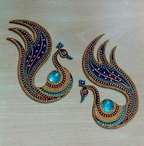 Peacock Embroidery Designs, Decor Gift Ideas, Rangoli Patterns, Gifts For The Home, Motifs Perler, Trendy Sewing, Return Gift, Embroidery Neck Designs, Hand Work Blouse Design