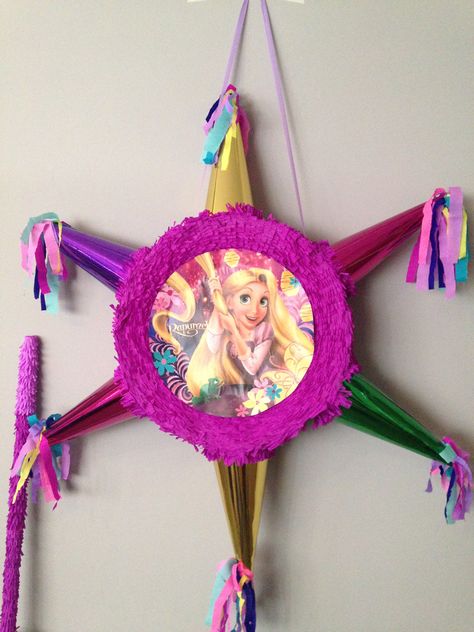 Rapunzel Pinata, Tangled Birthday Party, Rapunzel Birthday, Rapunzel Birthday Party, Tangled Birthday, Princess Birthday Party Decorations, Rapunzel Party, Piñata Ideas, Princess Birthday Party