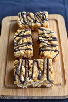 Honey Peanut Butter Puffed Wheat Bars.. Used puffed rice instead to make it gluten free Puffed Wheat Cereal, Puffed Wheat Squares, Honey Peanut Butter, Puffed Wheat, Peanut Butter Squares, Wheat Cereal, Wheat Recipes, Dessert Healthy, Honey Wheat