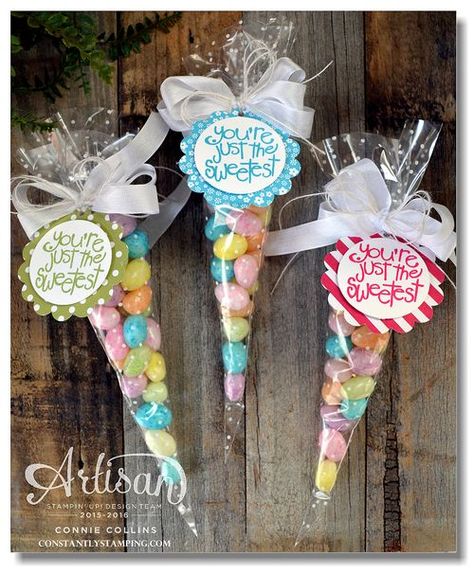 Candy Treat Bags Ideas, Stampin Up Easter, Easter Treat Bags, Fancy Friday, Easter Favors, Easter Goodies, Candy Crafts, Easter Projects, Easter Candy