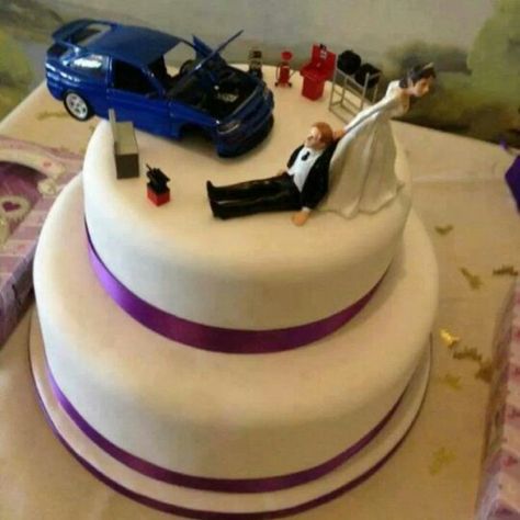 Car lover cake topper Car Guy Wedding, Funny Car Quotes, Truck Memes, Bf Bf, Funny Cake Toppers, Car Jokes, Funny Car Memes, Mechanic Humor, Car Memes