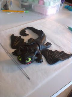 Spatula City Cakes Cake Without Fondant, Toothless Cake, Dragon Toothless, City Cake, Dragon Cakes, Dragon Birthday Parties, Dragon Cake, Toothless Dragon, Fondant Animals