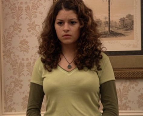 alia shawkat as maeby in arrested development Maeby Funke, Weird Girl, Alia Shawkat, Arrested Development, Common People, Socially Awkward, Strong Woman, Match Me, Family Love