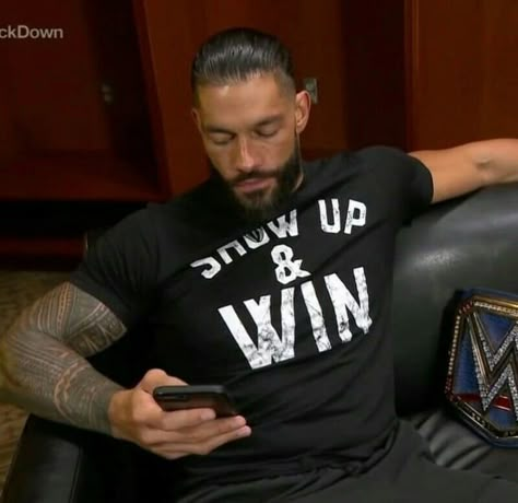 Roman Reign, Joe Anoaʻi, Roman Reigns Shirtless, Roman Reigns Wwe Champion, Roman Reigns Smile, Wwe Superstar Roman Reigns, The Usos, Roman Reigns Family, The Bloodline