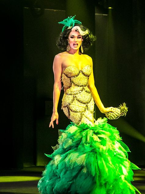 Manila Luzon Pineapple Race Wallpaper, Outfit Themes, Pineapple Fashion, Gay Costume, Pineapple Costume, Drag Fashion, Manila Luzon, Theater Art, Carnival Ideas