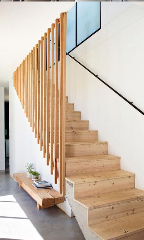 Staircase Railing Design Wooden, Indoor Stairs Ideas, Staircase Balustrade, Stair Nook, Wooden Staircase, Rent House, Staircase Design Modern, Engineered Timber Flooring, Traditional Staircase