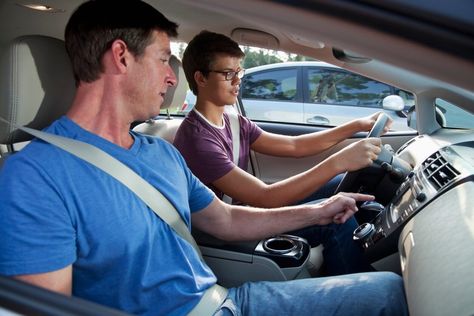 5 Things Your Teen Won’t Learn in Driver’s Ed Teen Driving, Driving Instructions, Drivers Ed, Drivers Education, Teen Driver, Driving Instructor, Driving Tips, Traffic Safety, Driving School