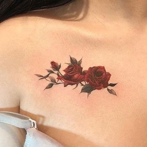 Cute Rose Chest Tattoo - Best Chest Tattoos For Women: Cute Female Chest Tattoo Ideas and Designs #tattoos #tattoosforwomen #tattooideas #tattoodesigns #tattoosforgirls #femaletattoos #tattoos #chesttattoos #tattoo Tattoo Under Chest, Rose Chest Tattoo, Small Chest Tattoos, Red Rose Tattoo, Small Flower Tattoos, Cool Chest Tattoos, Chest Tattoos For Women, Tattoos Geometric, Chest Piece Tattoos