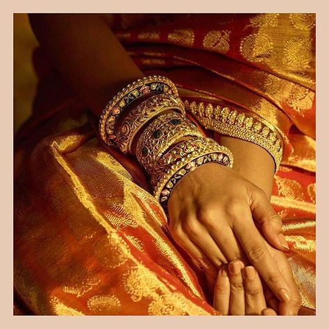 27 Likes, 2 Comments - Artisan By Bushrah (@artisanbybushrah) on Instagram: “Asian weddings are elaborate affairs spanning several days and involving the entire family…” Leg Jewelry, 22k Gold Bangles, Bangle Stack, Sabyasachi Mukherjee, Sabyasachi Jewelry, Fashion Souls, Bridal Jewelry Sets Brides, Fancy Accessories, Sabyasachi Lehenga