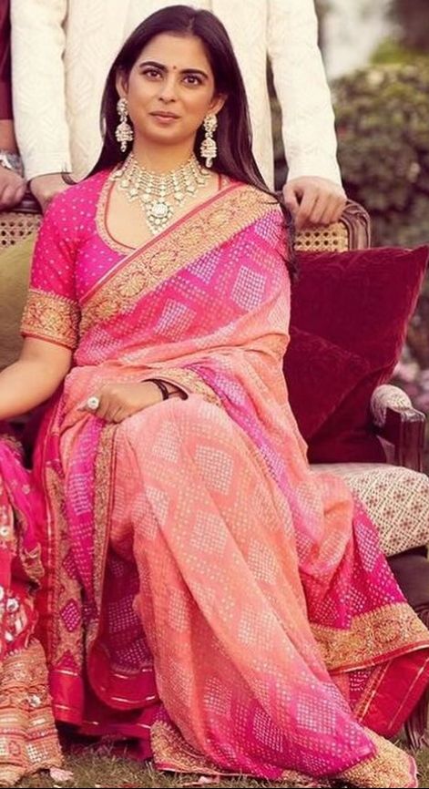 Isha Ambani Saree, Benaras Georgette Sarees, Nita Ambani Saree, Esha Ambani, Banaras Saree Blouse Designs Latest, Ambani Family, Ikat Blouse Designs, Isha Ambani, Powerful Goddess