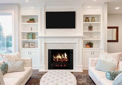 White Built Ins, Built In Around Fireplace, Built In Shelves Living Room, Living Room Built Ins, Fireplace Built Ins, Fireplace Mantel Decor, Traditional Fireplace, Fireplace Remodel, Home Fireplace