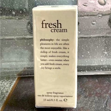 Philosophy Fresh Cream Spray Fragrance Vaporisateur 15ml/0.5fl. Oz. Nib Philosophy Fresh Cream, Soft Cooler, Fresh Cream, Fragrance Spray, Beauty Wellness, Blush Makeup, Simple Pleasures, Key Card Holder, Stationery Supplies