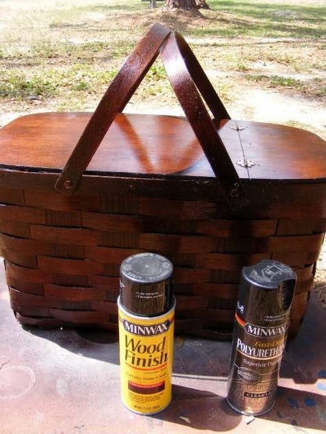 Photobucket Vintage Picnic Basket Decor, Picnic Basket Diy, Pinic Basket, Picnic Basket Decor, Antique Picnic Basket, Longaberger Basket Ideas, Painting Baskets, Fall Tailgating, Basket Makeover