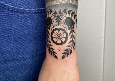 Traditional Style Tattoo Sleeve Women, Traditional Sleeve Women, American Traditional Border, Traditional Wrist Cuff Tattoo, Folky Tattoo, Folk Art Tattoo Black, Black Work Traditional Tattoo, Traditional Flower Tattoo Sleeve, Yours Truly Tattoo