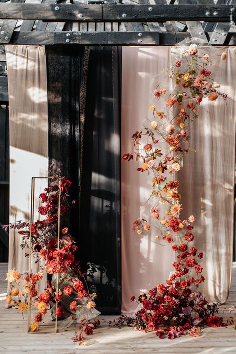 Autumn Backdrop Ideas, Marquee Letters With Flowers, Burgundy Wedding Aesthetic, Mechitza Ideas, Wedding Decorations Aesthetic, Autumn Wedding Backdrop, Autumn Wedding Aesthetic, Autumn Wedding Arch, Wedding Ideas Burgundy