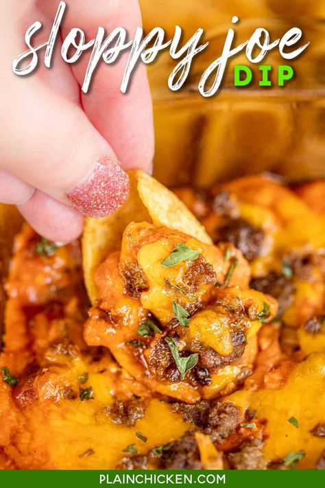 Easy Sloppy Joe Dip - only 4 ingredients! Ground beef, Manwich sauce, cream cheese, and cheddar cheese. Sloppy Joe fans will go crazy over this dip. All the flavors of sloppy joes PLUS tons of cheese. I could eat this for lunch or dinner – not just as an appetizer!! This is perfect for game day, parties, or nacho night! Just spoon the dip over chips and enjoy! #dip #dinnerdip #appetizer #partyfood #gameday #tailgating Sloppy Joe Dip, Sloppy Joes Dip, Nacho Night, Plain Chicken Recipe, Sloppy Joes Easy, Sloppy Joe Sauce, Plain Chicken, Dip Recipes Easy, Sloppy Joe