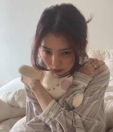 Han So Hee, So Hee, A Woman, On Twitter, Twitter, Instagram