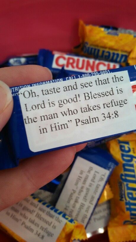 Halloween candy- simply print out bible verse on labels & stick to back of candy. Simple!:) Thanksgiving Bible Verses, Church Halloween, Church Outreach, Christian Halloween, Christian Crafts, Christian Quotes God, Taste And See, Christian Bible Quotes, Sunday School Lessons