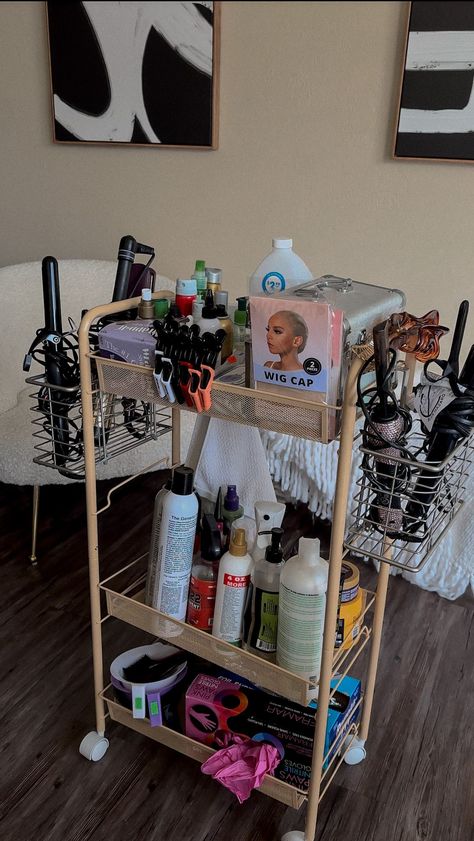 Hair Cart, Top Bedroom Ideas, Luxury Dorm Room, Hair Room, Dorm Room Styles, College Room Decor, Dorm Room Inspo, College Dorm Room Decor, Dorm Room Designs